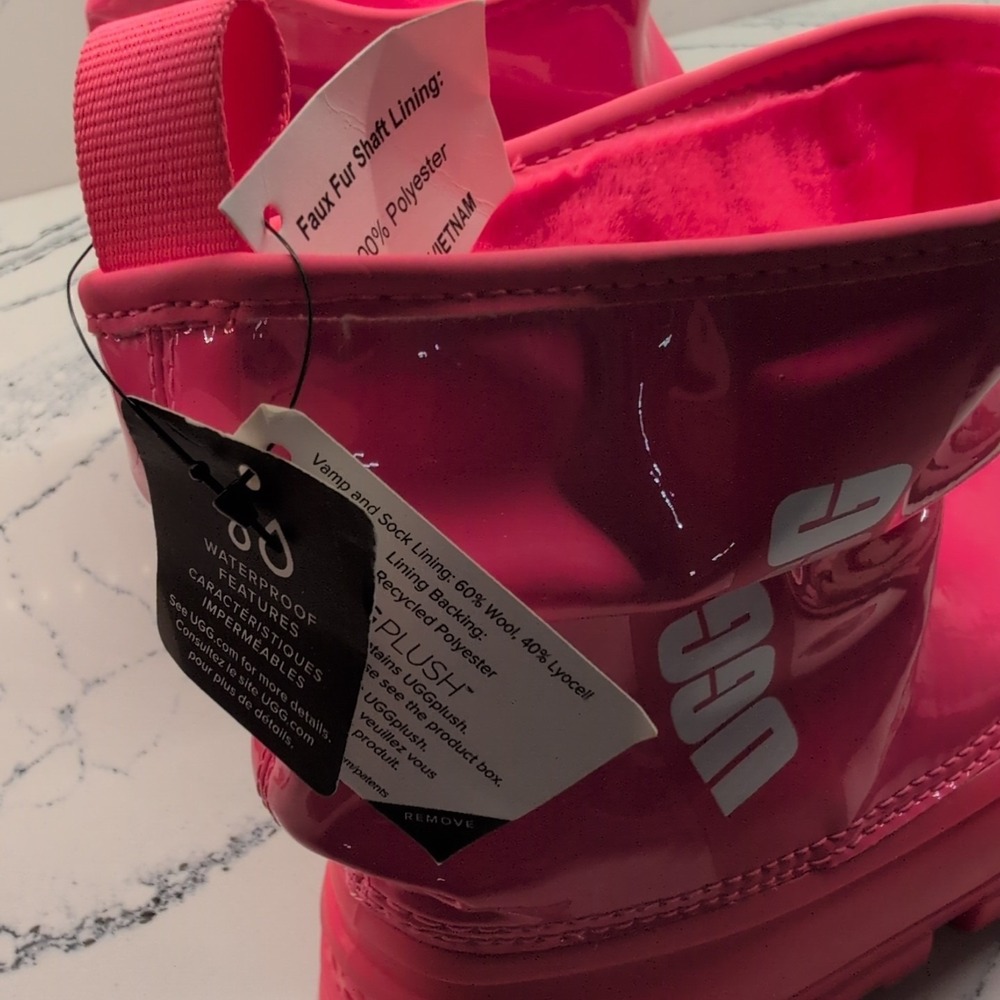 UGG KIDS CLASSIC BRELLAH MINI SUPER CORAL KIDS SIZE US 4 NEW - Picture 5 of 6